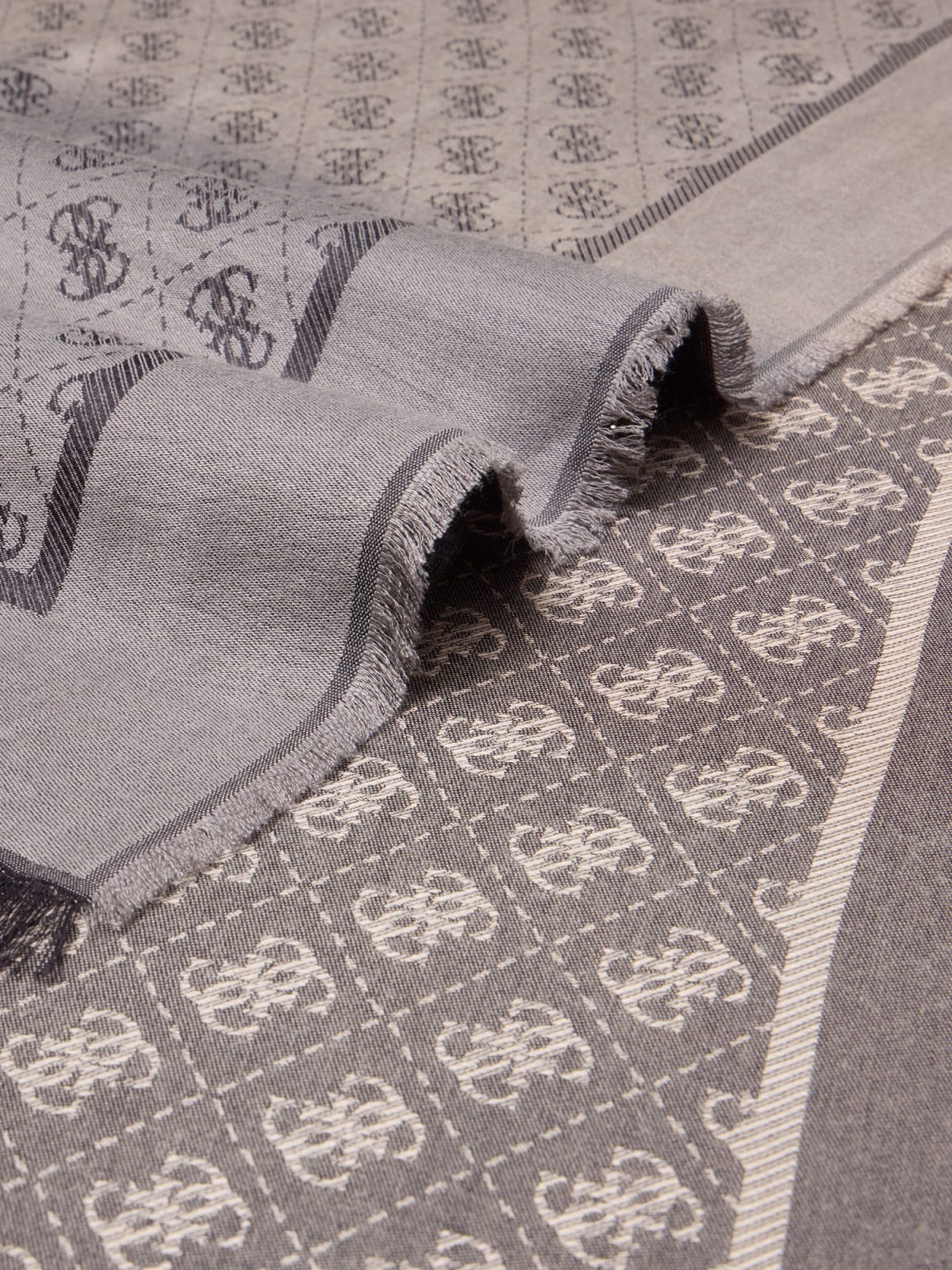 Noelle Ii Jcq Dgr Scarf 70X180